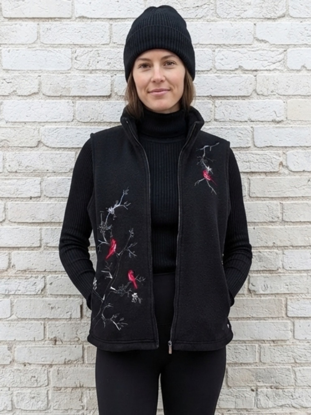 Northern Traditions Cardinal Fleece Vest Black Embroidered Size M